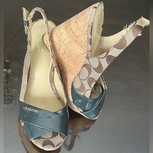 7.5 navy coach wedges